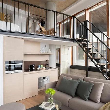 Eric Voekel Boutique Apartments - Riverfront Suites-3